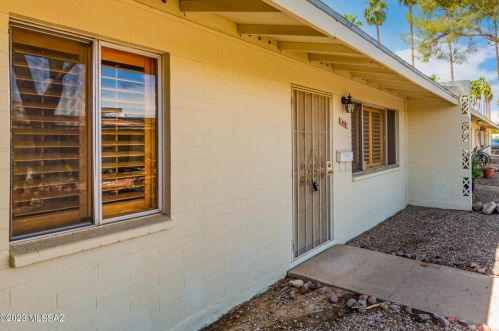 414 Silverbell Rd, Tucson AZ 85745-9385 exterior