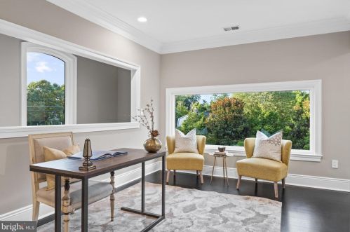 1645 Kirby Rd, Mc Lean VA  22101-3240 exterior