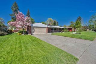 2318 Gordon Ave, Spokane, WA 99205-2448