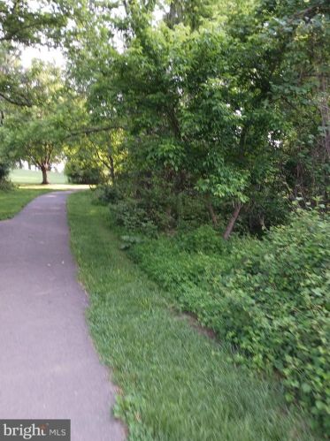 2014 Dundee Rd, Rockville MD exterior