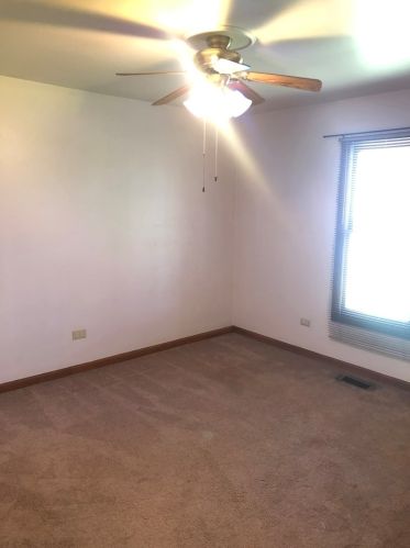 3805 Hennepin Dr, Joliet IL 60431-9236 exterior