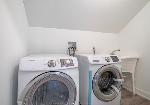 4501 Kilbourn Ave, Chicago IL 60646-5940 exterior