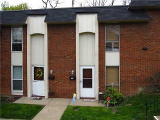 111 College Park Dr, Moon Twp, PA 15108-2310