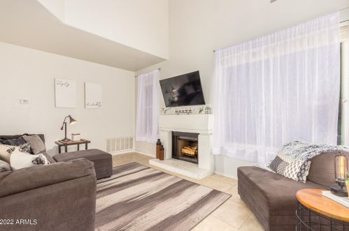 16028 3rd Ave, Phoenix AZ 85023-6282 exterior