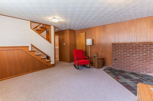 47 Lexton Dr, Farmington CT 06032-2412 exterior