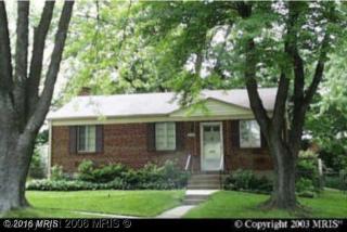 4605 Coachway Dr, Rockville MD  20852-2337 exterior