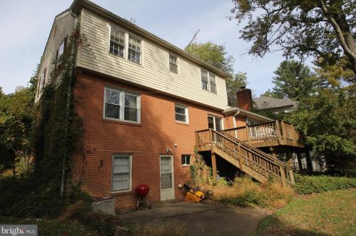 1603 East Ave, Mc Lean VA  22101-4105 exterior