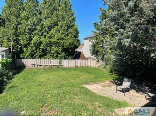 20 Suydam Ave, Edison, NJ 08817-3526