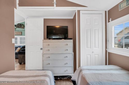 35 Plover Way, Lavallette NJ 08735-1518 exterior