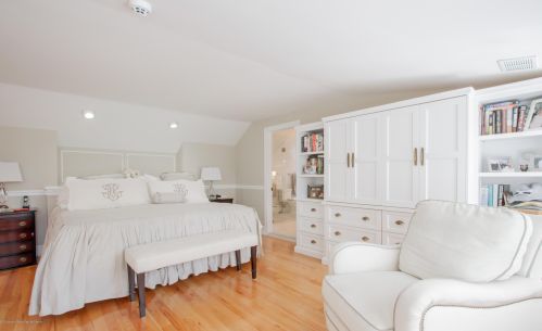 216 Cedar Ave, Red Bank NJ 07704 exterior