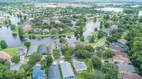 10006 Bridgeton Dr, Tampa FL  33626-1840 exterior