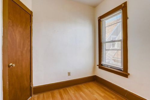 2438 7 St, Milwaukee WI 53215-3226 exterior