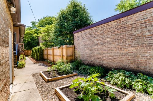 9738 Damen Ave, Chicago IL 60643-1629 exterior