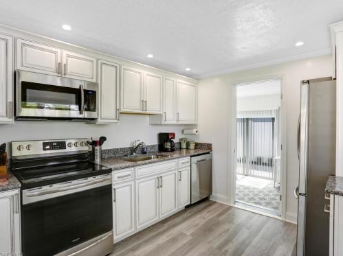 773 95th Ave, Naples FL 34108-2456 exterior