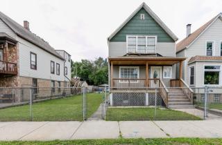 1620 Monticello Ave, Chicago IL  60647-4719 exterior