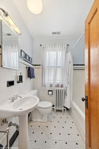 3534 Nordica Ave, Chicago IL 60634-2383 exterior