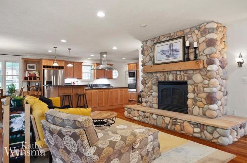 2514 Hall St, Grand Rapids MI 49506-3170 exterior