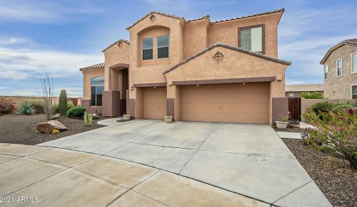 2303 Coyote Wash Dr, Phoenix, AZ 85085-6067