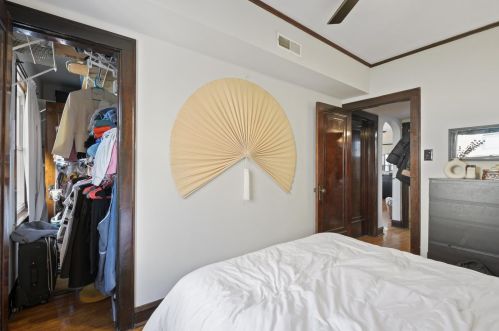 1702 Wolcott Ave, Chicago IL 60636-2126 exterior