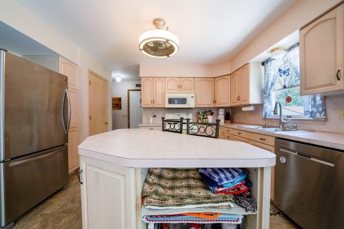 265 Mararebecah Ln, Meskegon MI 49442-1577 exterior