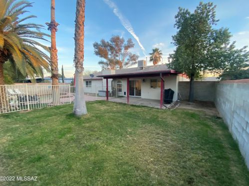 4064 Azalea St, Tucson, AZ 85741-1034