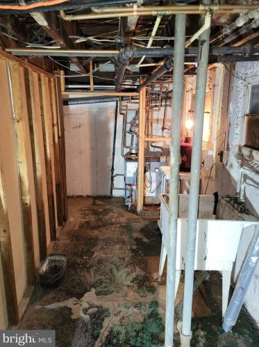 917 Delafield Pl, Washington DC 20011-4418 exterior