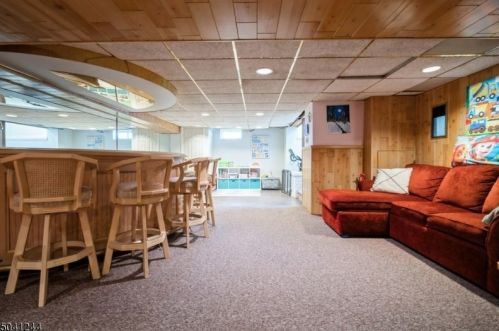 1971 Portland Ave, Scotch Plains NJ 07076-1802 exterior