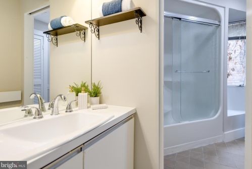 1007 New Hampshire Ave, Washington DC 20011-4729 exterior