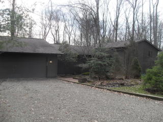 123 Linda Ln, Meadville, PA 16335-1110