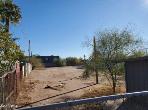 1805 31 Pl, Phoenix AZ 85008-3717 exterior