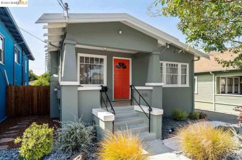 1130 Blake St, Berkeley, CA 94702-2003