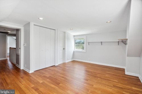 13 Dorann Ave, Princeton NJ 08540-3906 exterior