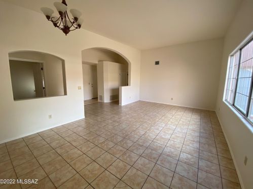 707 Annandale Way, Tucson AZ  85737-6963 exterior