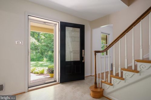 4329 Mount Vernon Memorial Hwy, Alexandria VA  22309-3204 exterior