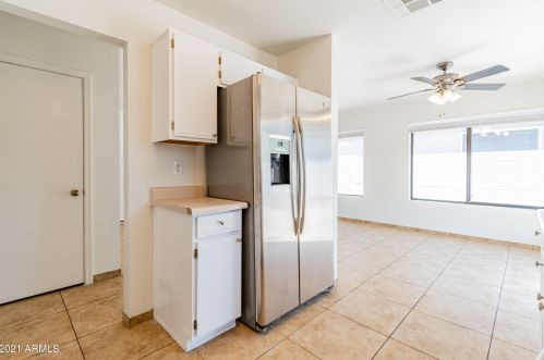 22409 31 Dr, Phoenix AZ 85041-4303 exterior