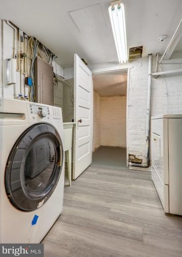 414 7 St, Washington DC 20003-2756 exterior