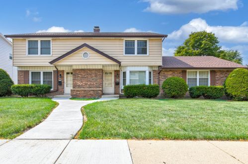 9239 Morgan Ave, Milwaukee WI  53228-1562 exterior