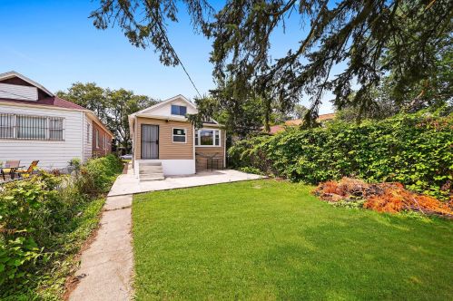 7141 Wabash Ave, Chicago IL 60628-7349 exterior