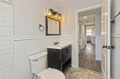 46 Cooper Ave, Wallingford CT  06492-3956 exterior