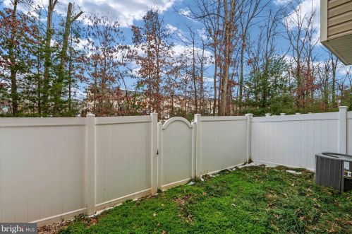 7403 Macon Dr, Glen Burnie MD 21060-8387 exterior