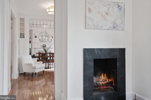 801 Independence Ave, Washington DC 20003-1317 exterior