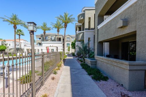 5303 7th St, Phoenix AZ 85014-2806 exterior