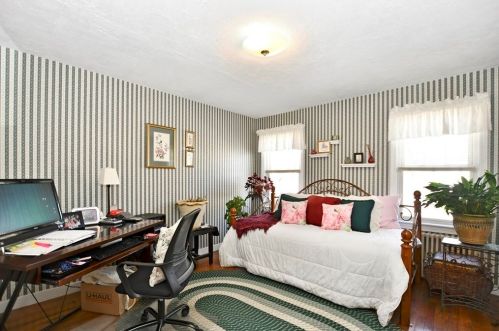 162 June St, Worcester MA 01602-3249 exterior