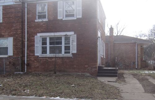 2105 95th Pl, Chicago, IL 60617-4705