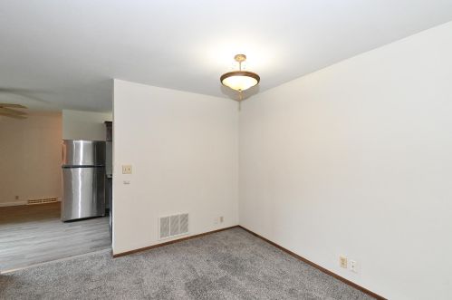 9027 70, Milwaukee WI 53223-2151 exterior