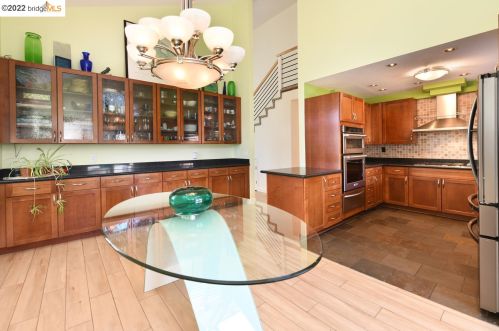 1807 Evalane Way, Concord CA 94519-2356 exterior