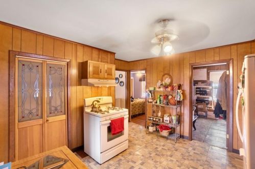 3 Fairmount Ave, Providence, RI 02908-5213