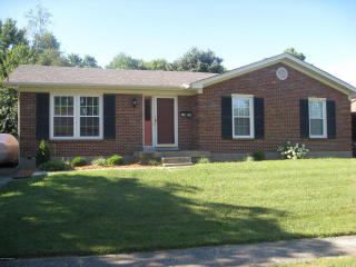 7604 Colson Dr, Louisville KY  40220-3358 exterior