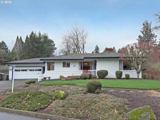 7555 84th Ave, Portland, OR 97223-7375