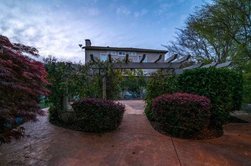 1380 Souza Dr, Folsom CA  95762-7561 exterior